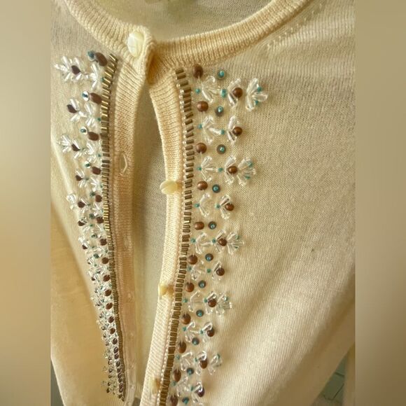 J Crew/S/Embellished Cream Sweater - Picture 2 of 8